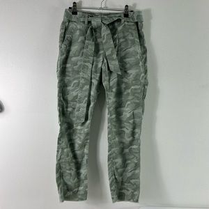 Vineyard Vines Every‎ Day Utility Pants Green Camo Women’s Sz 2 Raw Hem EUC